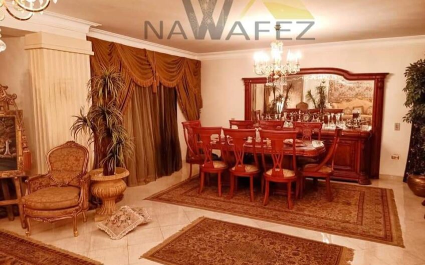 شقة للبيع 220 متر بموقع مميز بحى السفارات مدينة نصر